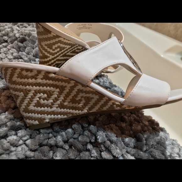 NWT 🔥🔥Impo Italian style wedge shoes size 9 1/2🔥 - Picture 2 of 7
